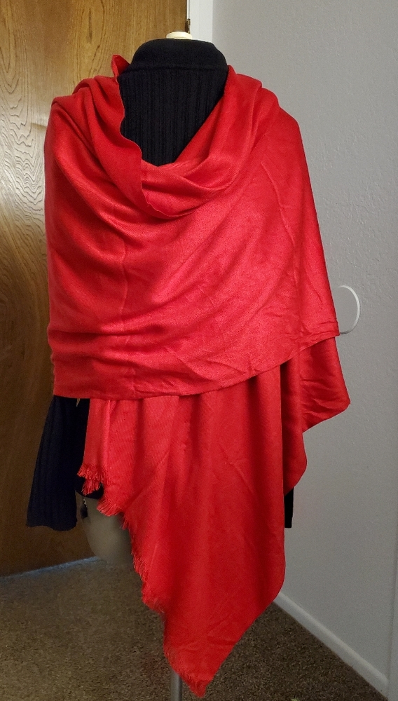 💯 RICH RED WRAP FOR THE HOLIDAYS